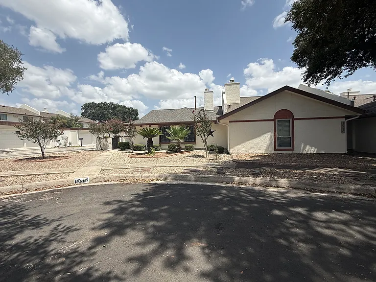 10312 Grand Cir — Photo 6