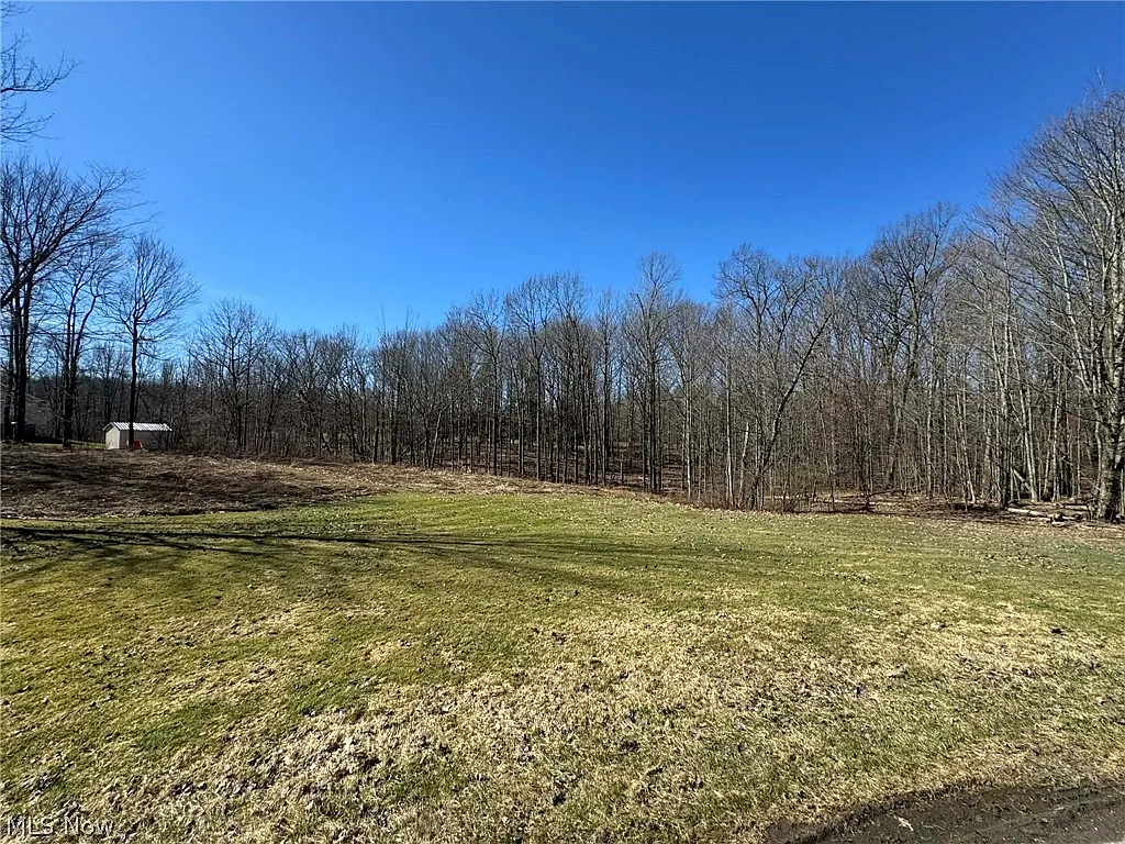 Buttonwood Ln photo 1