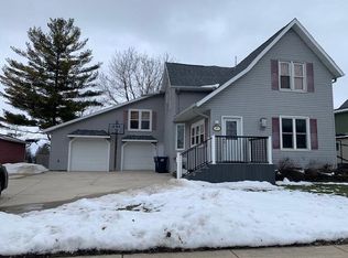 287 N Main St, Juneau, WI 53039