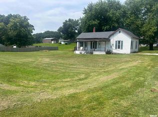 602 W Madison St, Athens, IL 62613