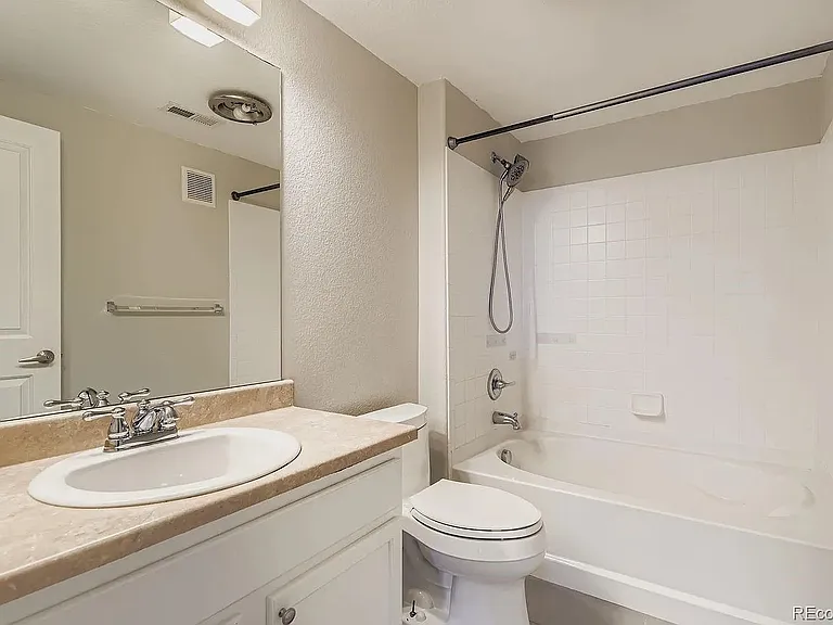 23515 E Platte Dr #D — Photo 9