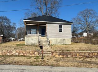 9 W Blue Mountain Rd, Anniston, AL 36201