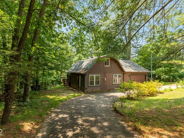 7899 Laurel Dr, Nineveh, IN 46164