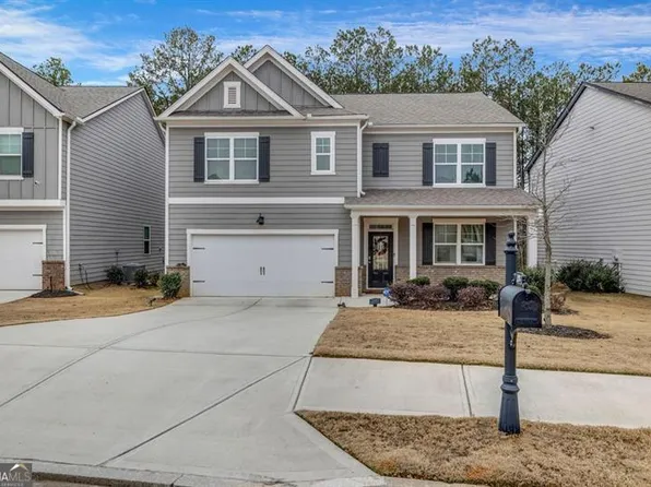 1087 Shadow Glen Dr, Fairburn, GA 30213