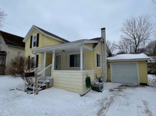 911 Garfield Ave, Belvidere, IL 61008
