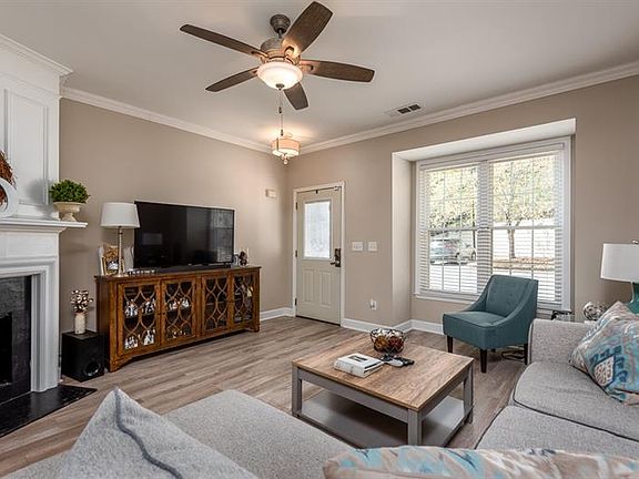 4th image of 230 Buckland Dr