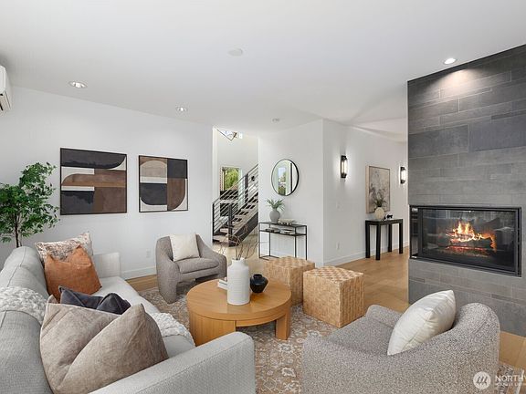 5th image of 6233 Carleton Avenue S