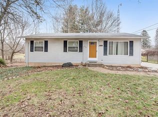 15787 Whittemore Dr, East Lansing, MI 48823