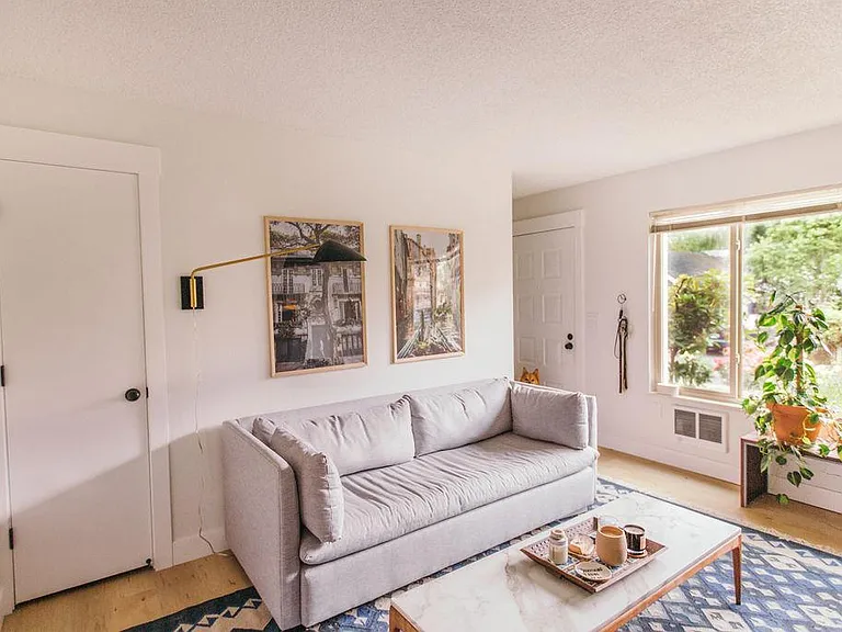 1320 SE 33rd Ave — Photo 3