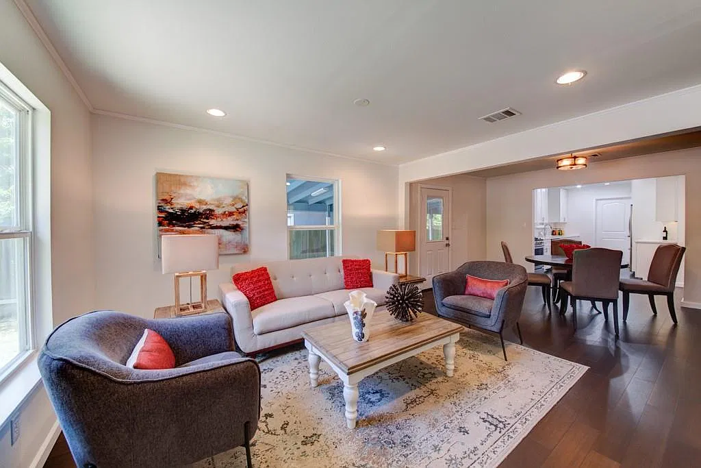 4 bed, 2.0 bath, 1464 sqft, $2,300 — Photo 3