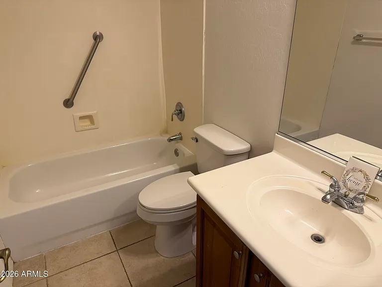 101 S Presidio Dr — Photo 12