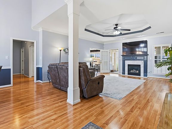 3rd image of 2002 Dorsett Cir