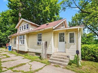 607 Ira Ave, Kalamazoo, MI 49048