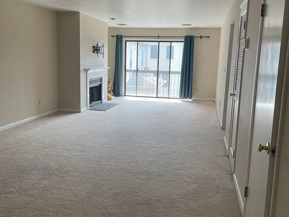 1st image of 1500 Bedford St APT 203