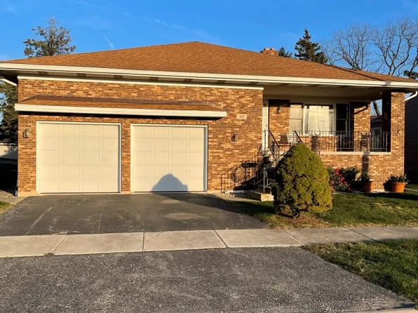 317 N Wolcott St, Thornton, IL 60476