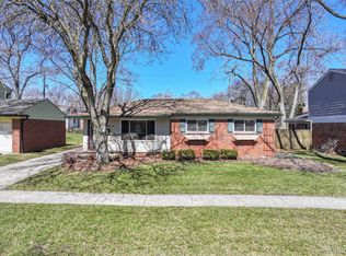 30110 Fink Ave, Farmington Hills, MI 48336
