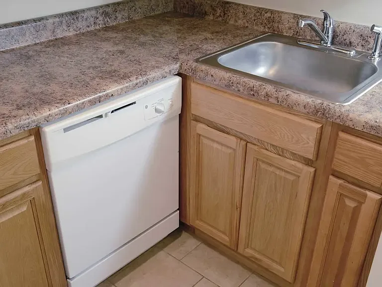 Towne Oaks Apartments — Photo 15
