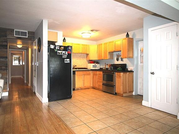 5th image of 509 N Hillside Ave