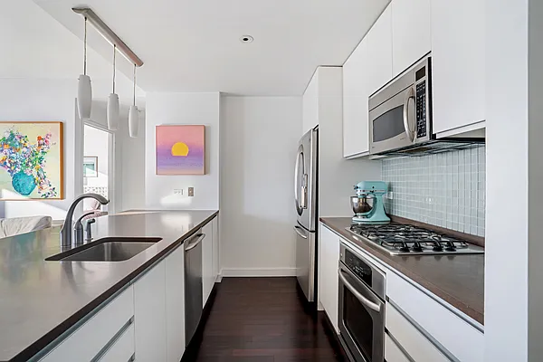 Sold by Compass | media 3