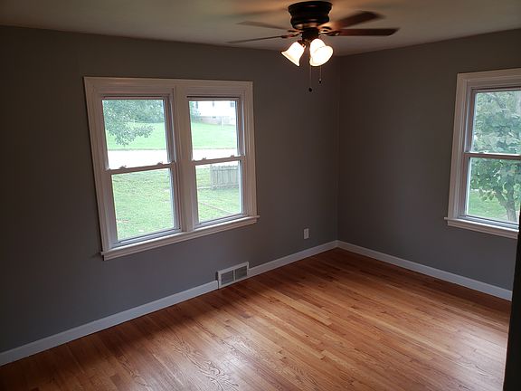 4th image of 1300 Hiland Ct