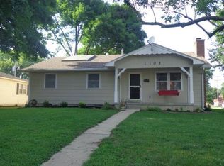 1103 W 7th Ter, Ottawa, KS 66067
