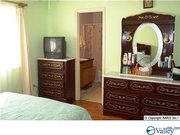 5th image of 211 Rebecca Pines Dr NW