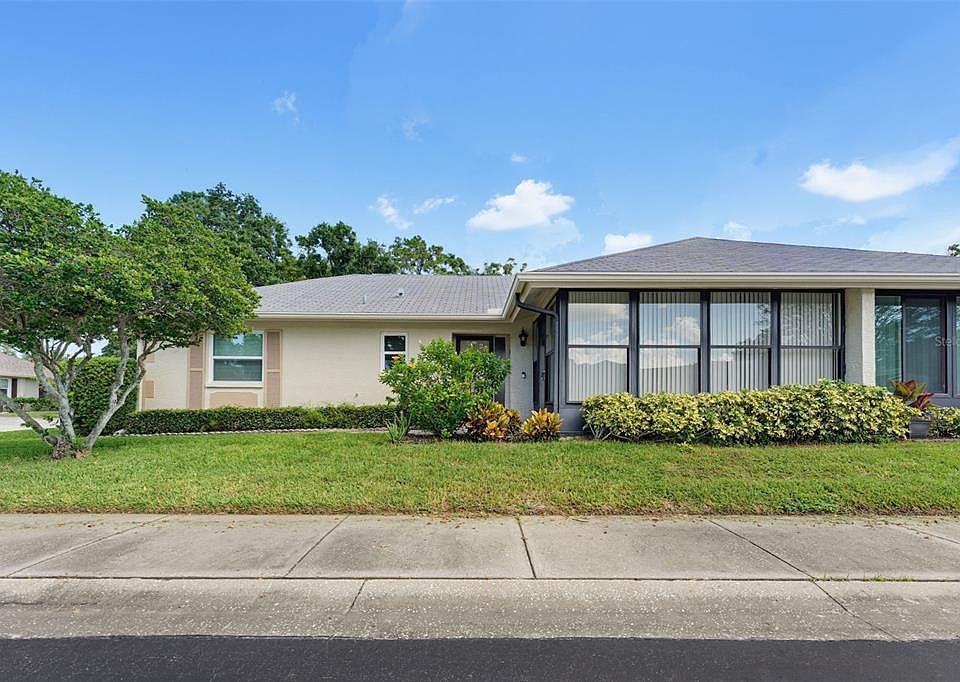 1st image of 1372 CARLISLE COURT