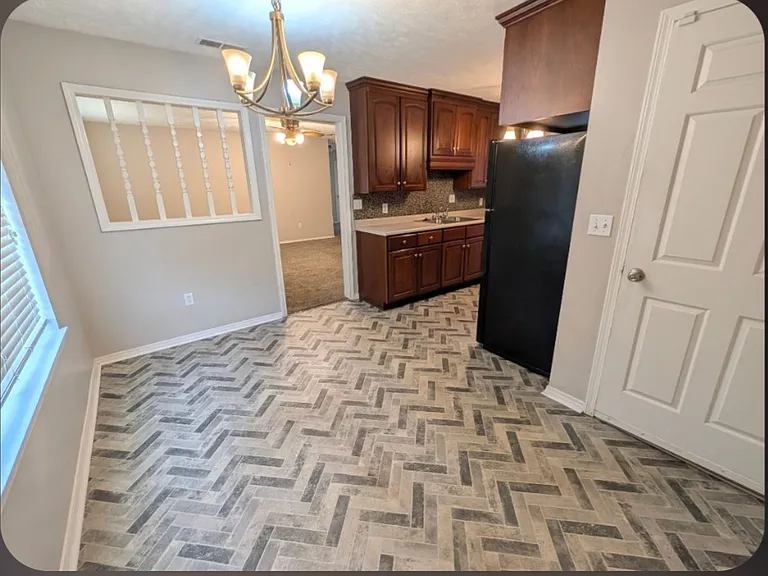 55 Norvel Dr — Photo 5