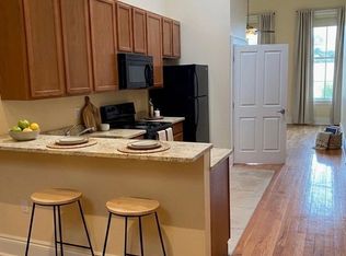 401 N Brady St #306, Davenport, IA 52801