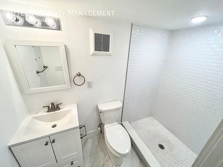 2122 N Marshall St #1 — Photo 21