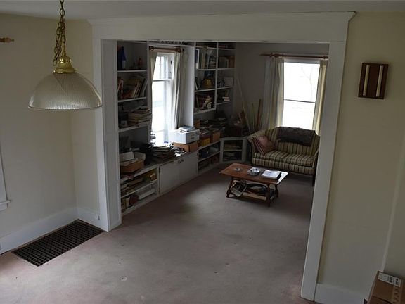 5th image of 44 1/2 Arthur Ave