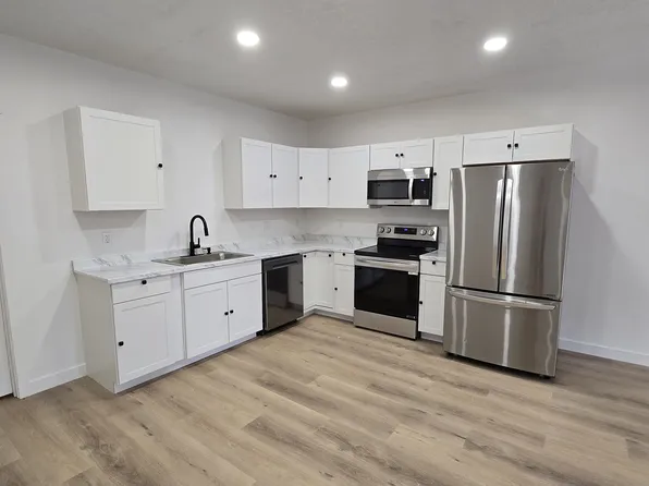 844 W Fallow Dr, Saratoga Springs, UT 84045