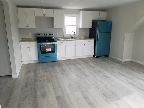 108 Washington Ave N Photo 1