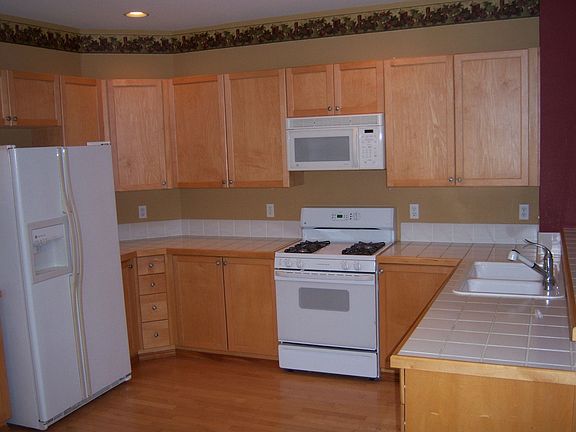 5th image of 24283 SE 12th Ct