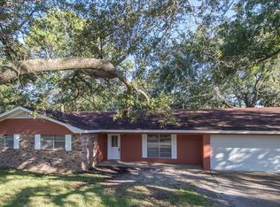 12720 Hanover Dr, Ocean Springs, MS 39564