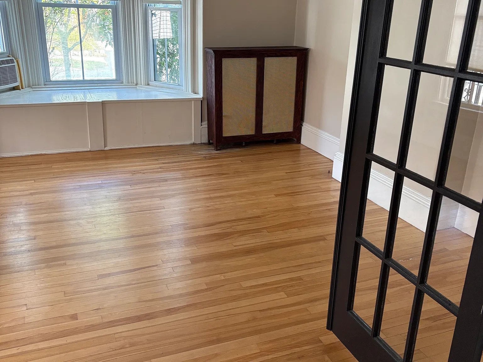 15 Elm St — Photo 4