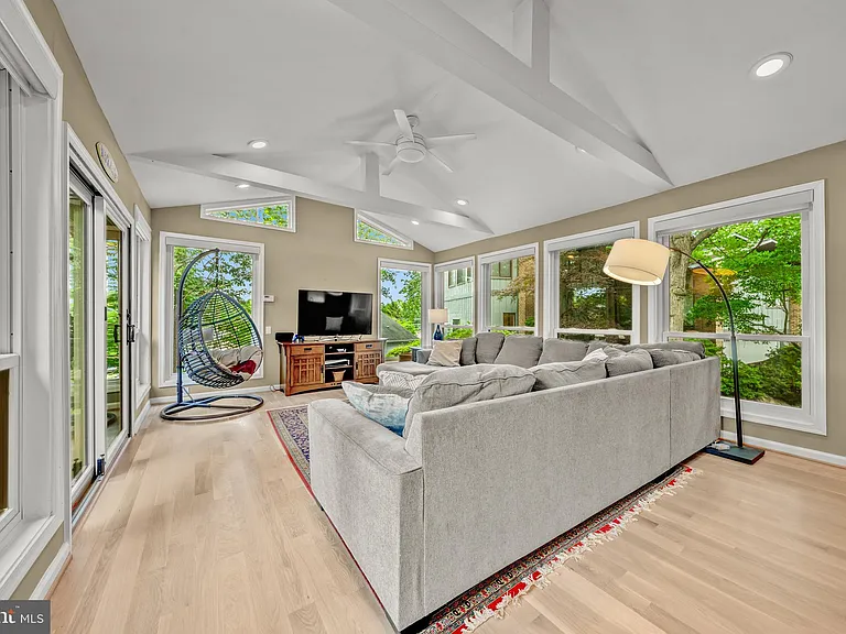 6706 Pine Creek Ct — Photo 15