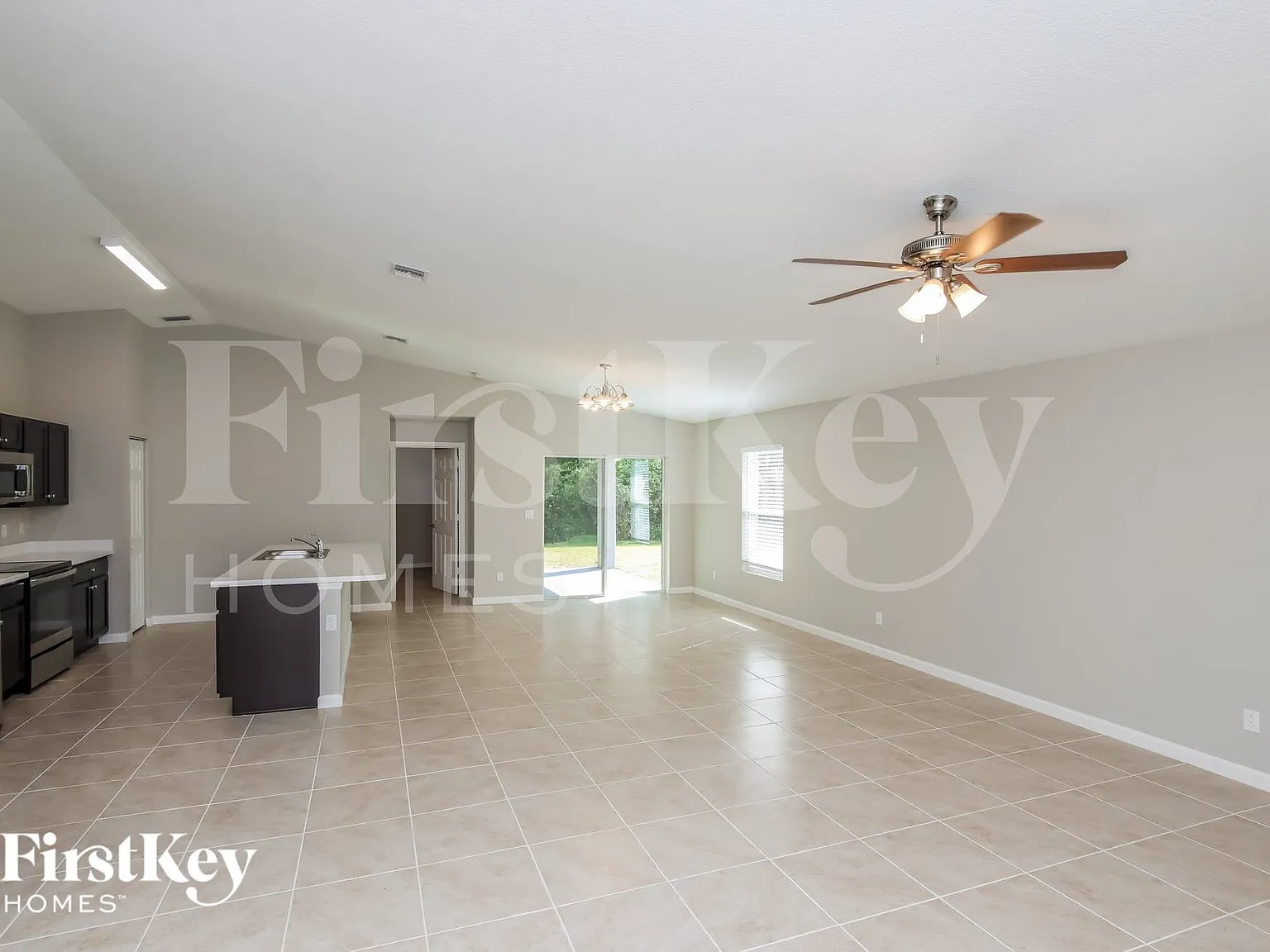 4 bed, 2.0 bath, 1833 sqft, $2,185 — Photo 3