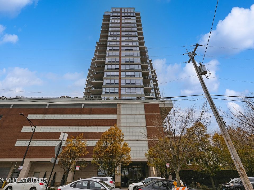 1st image of 1600 S Prairie Ave #2005
