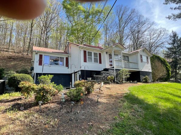 213 Big Springs Rd, Rogersville, TN 37857