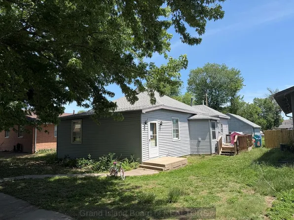 717 Verona Ave, Ravenna, NE 68869