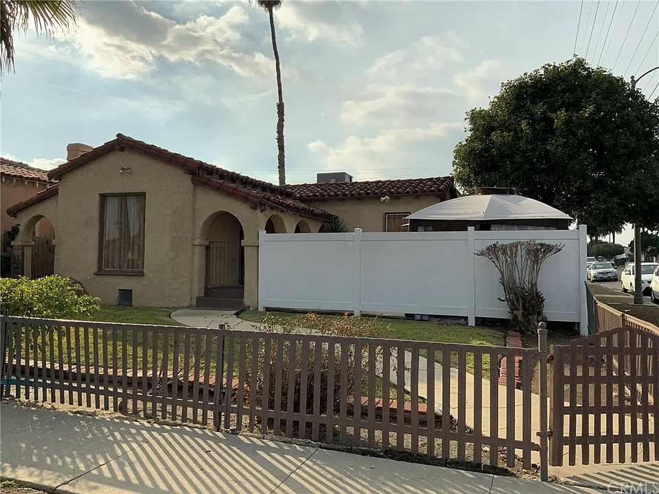 1st image of 8901 Dalton Ave