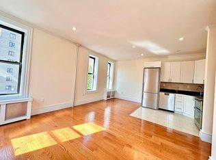301 W 96th St #3Y, New York, NY 10025
