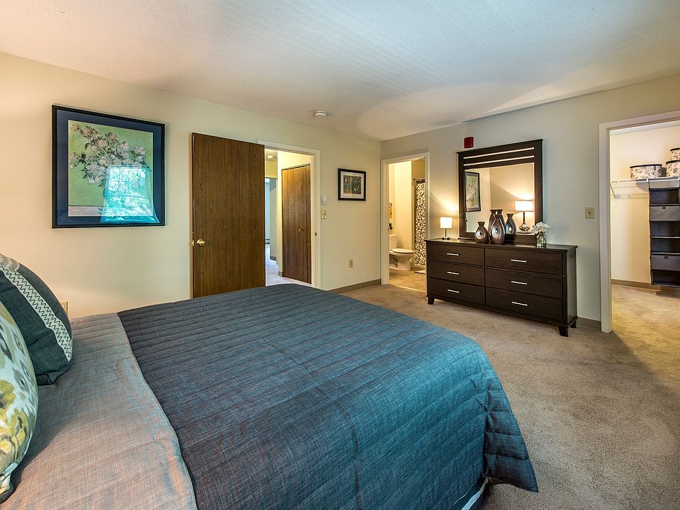 Carpeted Bedroom