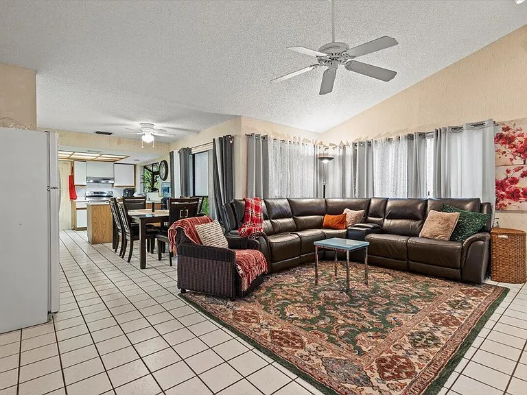 6691 S Pine Ct — Photo 23