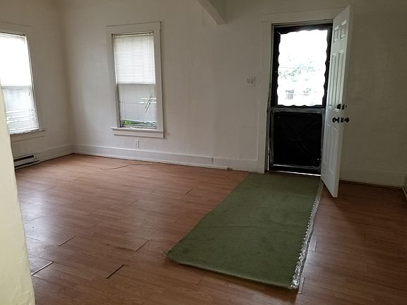 5th image of 839 E Vineyard Ave