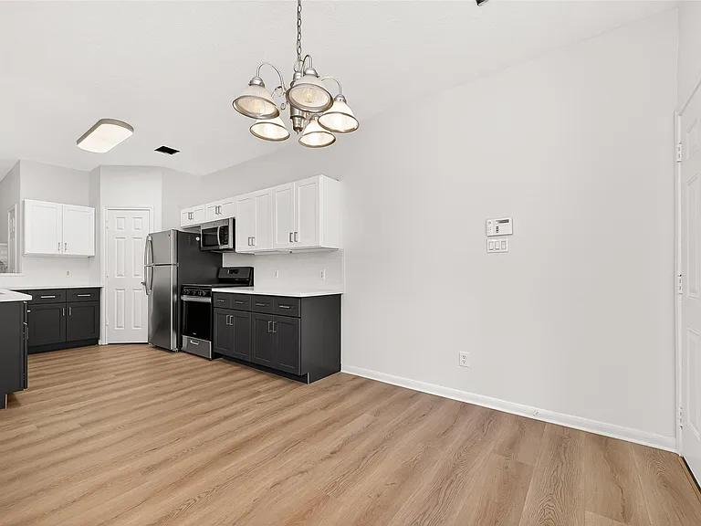 4719 Cashel Cir #B — Photo 13