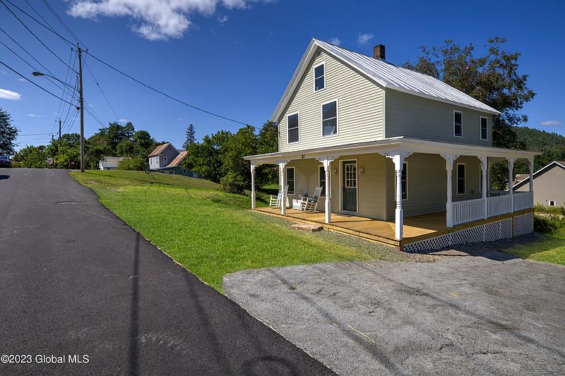 3rd image of 21 Smith Street