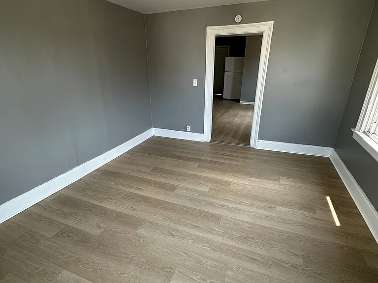 37 Silver St #3 — Photo 5