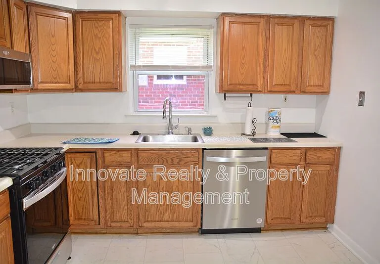 1714 Loney St #2 — Photo 3